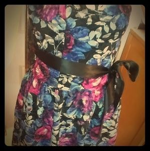 Floral print strapless summer time dress